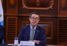 "Una historia que podría ser buena para una serie de televisión", expresa Menkos ante Caso UNOPS.