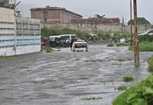 Primer ministro de Jamaica declara el país como "zona catastrófica" tras el paso del huracán Melissa.