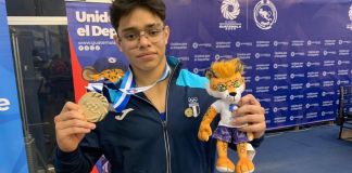 Jayco Sebastian Bourdet logra la medalla de oro en gimnasia rítmica. Foto La Hora: Carlos Vicente