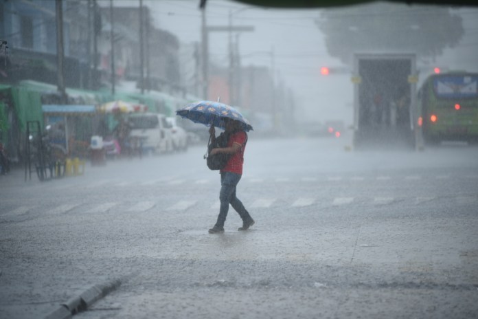Archivo de lluvias registradas en la zona 1 capitalina. Foto La Hora: Fabricio Alonzo