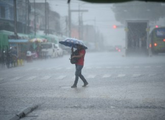 Archivo de lluvias registradas en la zona 1 capitalina. Foto La Hora: Fabricio Alonzo