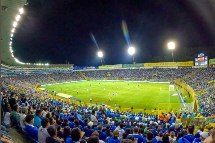 Estadio Cuscatlán en donde se jugara el partido de El Salvador vs Guatemala. Foto La Hora: La Selecta