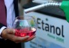 A partir del 21 de agosto, los consumidores usarán la mezcla de etanol en sus vehículos. Foto La Hora: archivo