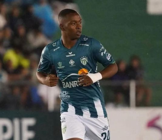 Marvin Ávila JR con el uniforme de Antigua FC. Foto La Hora: Redes Sociales