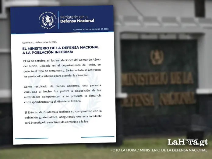 Mindef Mindef informó sobre el robo de armamento en las instalaciones del Comando Aéreo del Norte. Arte La Hora: Roberto Altán.