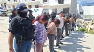 Cinco personas custodiaban a "Little Strong" y al "Mounstro", uno de los 20 prófugos de Fraijanes II