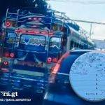 Camioneta con bocina musical es multada por la PMT de Guatemala. Foto La Hora: Amílcar Montejo