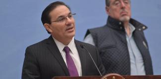 Nuevo ministro de Gobernación, Marco Antonio Villeda, y el presidente Bernardo Arévalo. Foto La Hora: Fabricio Alonzo