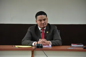 Estas son las “faltas gravísimas” que podrían costarle el cargo al juez Fredy Orellana, según abogados