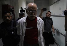 Conductor que arrolló a motorista en zona 9 se presenta ante el MP y busca proceso de conciliación Carlos Ovidio Acevedo Meza, señalado de haber arrollado a un motorista en zona 9 capitalina. Foto La Hora: Archivo.