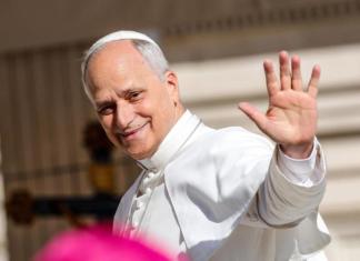 Los 9 mensajes clave de la encíclica del papa León XIV sobre la inteligencia artificial El Papa León XIV saluda a los fieles a su llegada a la Audiencia del Jubileo en la plaza de San Pedro, en el Vaticano. Foto: La Hora/ EFE