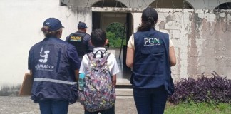 Autoridades de PGN brindan medidas de protección a menor víctima de malos tratos. Foto: PGN