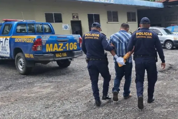Piloto Suchi El conductor señalado de dar muerte a un piloto de bus en Suchitepéquez fue ligado a proceso por homicidio en estado de emoción violenta. Foto La Hora: PNC