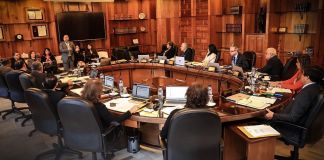 Pleno de la CSJ analiza solicitud de aumento de salario para jueces y magistrados. Arte La Hora: Francisco Altán