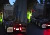 Tráiler averiado en el km 34 de la ruta a Santa Elena Barillas. Foto La Hora: Captura de pantalla