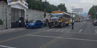 Día de Todos los Santos y el tradicional Desfile de Fieros 2025. Foto La Hora: Captura de Pantalla.