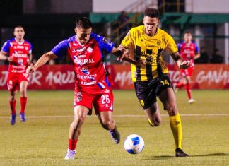 Xelajú MC pasa a la final de la Copa Centroamericana al vencer en penales a Real España. Foto La Hora; Concacaf