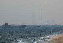 EE. UU. ataca otro barco en el Caribe y hay sobrevivientes.