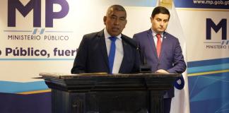 Dejando bastantes dudas, el MP presenta caso de supuesta corrupción por convenio de UNOPS El jefe de la Fiscalía Especial Contra la Impunidad (FECI), Rafael Curruchiche, señaló al presidente Bernardo Arévalo y su hermano de corrupción.