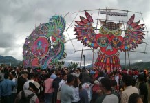Grupos de barrileteros de Sumpango afinan los últimos detalles para celebrar el Festival del Barrilete este 1 de noviembre. Foto La Hora/Archivo