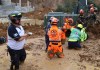 Autoridades confirman rescate exitoso de brigadistas atrapados durante labores de búsqueda.