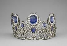 Autoridades aún sin señales de joyas robadas del Louvre, a pesar de captura de dos personas PARÍS (FRANCIA), 20/10/2025.- Imagen facilitada de una diadema de la reina María Amelia y de la reina Hortensia sustraida del Museo del Louvre, en París. EFE/ Département Des Objets D'art Du Musée Du Louvre SOLO USO EDITORIAL/SOLO DISPONIBLE PARA ILUSTRAR LA NOTICIA QUE ACOMPAÑA (CRÉDITO OBLIGATORIO)