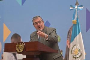 Arévalo presentará querella contra Curruchiche por supuestos delitos cometidos en solicitud de antejuicio