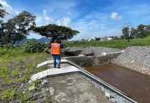 Los diques en el kilómetro 44 de la autopista Palín-Escuintla quedaron obstruidos con sedimento, según Conred. Foto La Hora: Conred