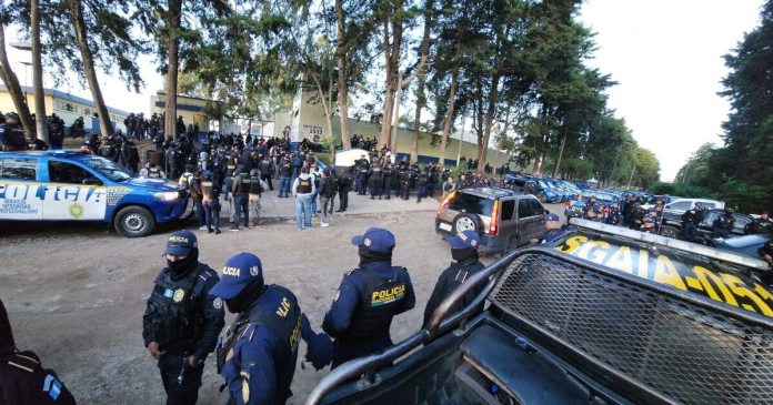 Juzgados aún no coordinan quién será el encargado de realizar audiencia de primera declaración para 23 guaridas del SP capturados el fin de semana. Foto La Hora: PNC