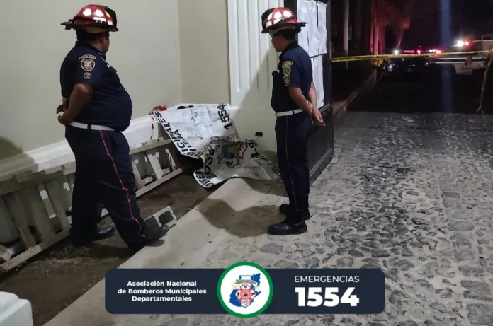 cbmd Bomberos Municipales Departamentales atendieron ataque armado en contra de dos guardias de seguridad, en Alotenango, Sacatepéquez. Foto: ASONBOMD GUATEMALA