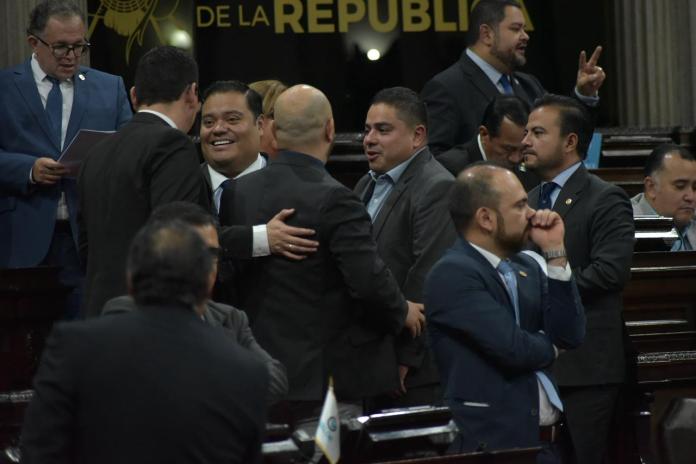 El veto presidencial de Bernardo Arévalo al Decreto 7-2025 no fue conocido en el Congreso de la República, por un 