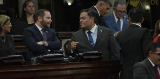 Los diputados Álvaro Arzú Escobar y Allan Rodríguez cuestionaron la vigencia del veto al Decreto 7-2025. Foto: La Hora / José Orozco