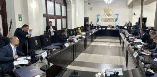 Los jefes de bloque acuerdan que sea el Pleno que apruebe el procedimiento para finalizar la interpelación al ministro de Salud. Foto: La Hora / José Orozco