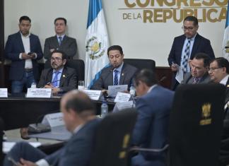 El presidente del Congreso, Nery Ramos, instaló una comisión presidencial para una propuesta integral para el combate de las maras y pandillas. Foto: La Hora / Fabricio Alonzo