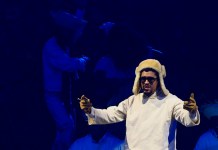Trump critica a la NFL por elegir a Bad Bunny en el Super Bowl: “Es absolutamente ridículo” Bad Bunny
