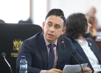 Jorge Miguel Castillo Castro fue electo como Superintendente de Competencias este lunes 13 de octubre por el directorio. Foto La Hora: Congreso