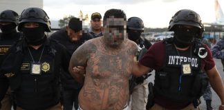 Estados Unidos desmintió el rumor de qué pandilleros del Barrio 18 fueron capturados en territorio norteamericano. Foto La Hora: Mingob