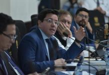 Arzú Escobar y aliados de comisión de Finanzas buscan control del Congreso y Ejecutivo, señalan diputados La comisión de Finanzas del Congreso ha tenido audiencias para escuchar la petición de presupuesto de los ministerios e instituciones públicas. Foto: La Hora / José Orozco