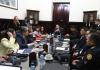 El ministro de Gobernación, Francisco Jiménez, con su equipo, comparten con diputados por las propuestas de ley para el combate de maras y pandillas. Foto: Congreso de la República