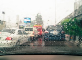 Con el Fenómeno de la Niña se pronostica un 60% de probabilidad que las lluvias persistan hasta diciembre, indicó Coordinadora Nacional para la Reducción de Desastres (Conred). Foto: Freepik.