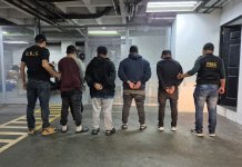 La PNC realizó la captura de un grupo de hombres que vendían celulares robados en El Guarda.