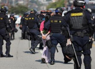 Agente federal es herido por fuego amigo en medio de operativo migratorio en Los Ángeles Foto: La Hora/ EFE
