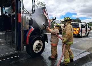 Bus extraurbano se incendia en el kilómetro 61 de la ruta Interamericana Incendio registrado en km kilómetro 61 de la ruta Interamericana debido a un bus extraurbano.