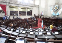 Interpelación al ministro de Salud suma al menos cuatro semanas de atraso Varios diputados no se presentan a las plenarias de los jueves para avanzar con la interpelación. Foto: Congreso de la República
