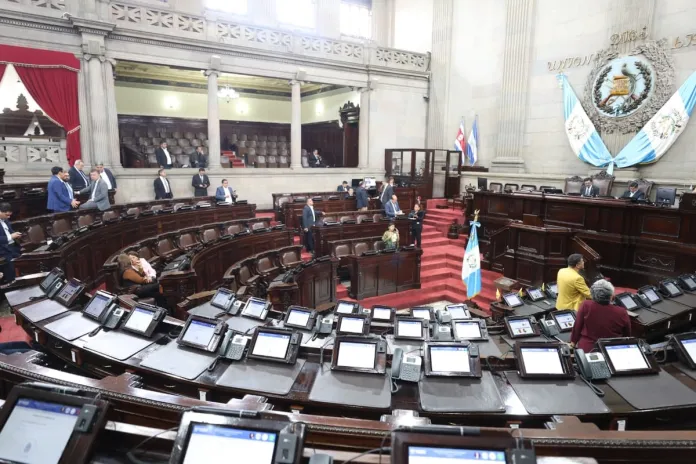 interpelacion Varios diputados no se presentan a las plenarias de los jueves para avanzar con la interpelación. Foto: Congreso de la República
