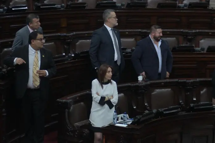 interpelacionteresita La diputada Teresita De León espera poder iniciar la interpelación al ministro de Desarrollo Social, Abelardo Pinto. Foto: La Hora / Fabricio Alonzo