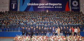 Atletas participan en juramentación para los XII juegos centroamericanos 2025. Foto: Carlos Vicente