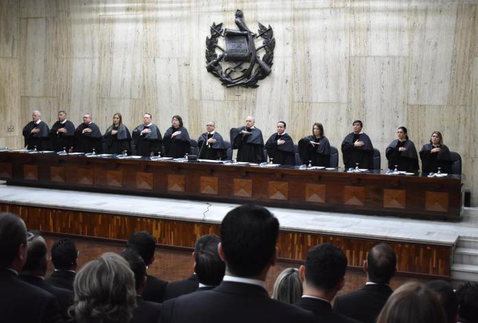 Los 13 magistrados de la Corte Suprema de Justicia. Foto La Hora: OJ.