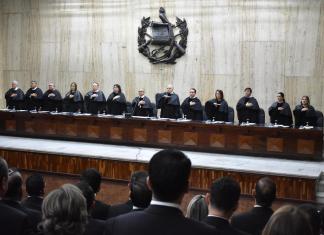Los 13 magistrados de la Corte Suprema de Justicia. Foto La Hora: OJ.