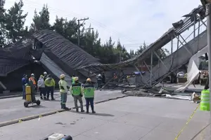 Muni de Villa Nueva afirma que no le compete rehabilitación de pasarela en calzada Aguilar Batres